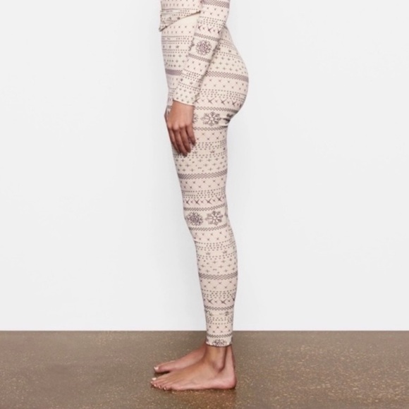 SKIMS POINTELLE CREAM COTTON LEGGINGS XL - Picture 2 of 16